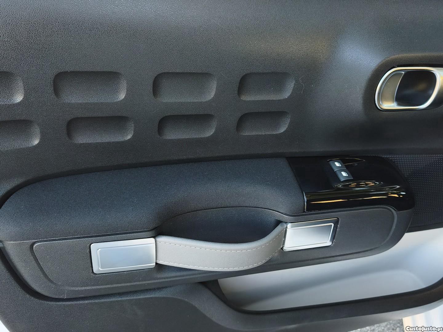 Citroën C3 1.2 PureTech Feel — fotografia 9