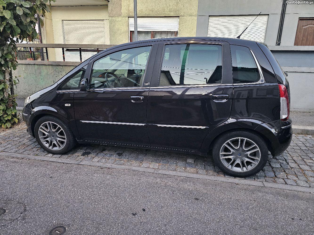 Lancia Musa 1.4 Cx Automatica — fotografia 10