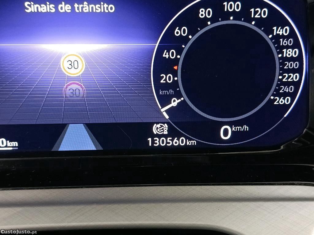 Volkswagen Golf 2.0 TDI Life — fotografia 14