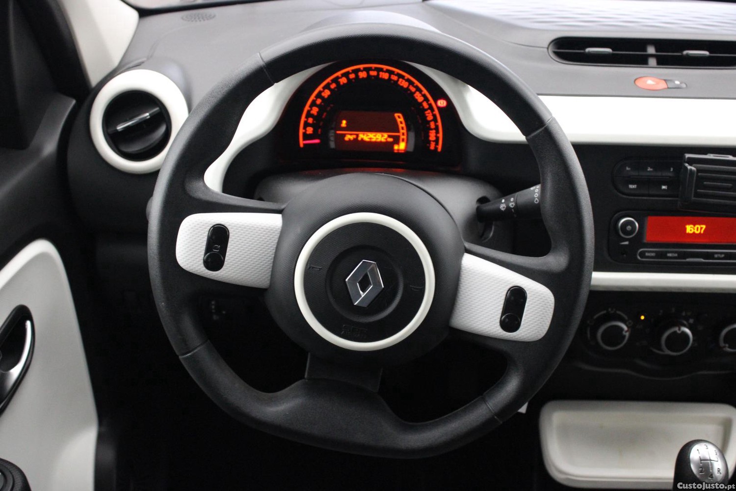 Renault Twingo 1.0Sce 70 — fotografia 26