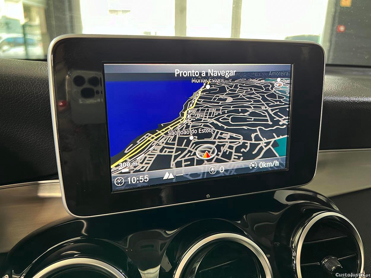 Mercedes-Benz GLC 220 d 4Matic Edition — fotografia 10