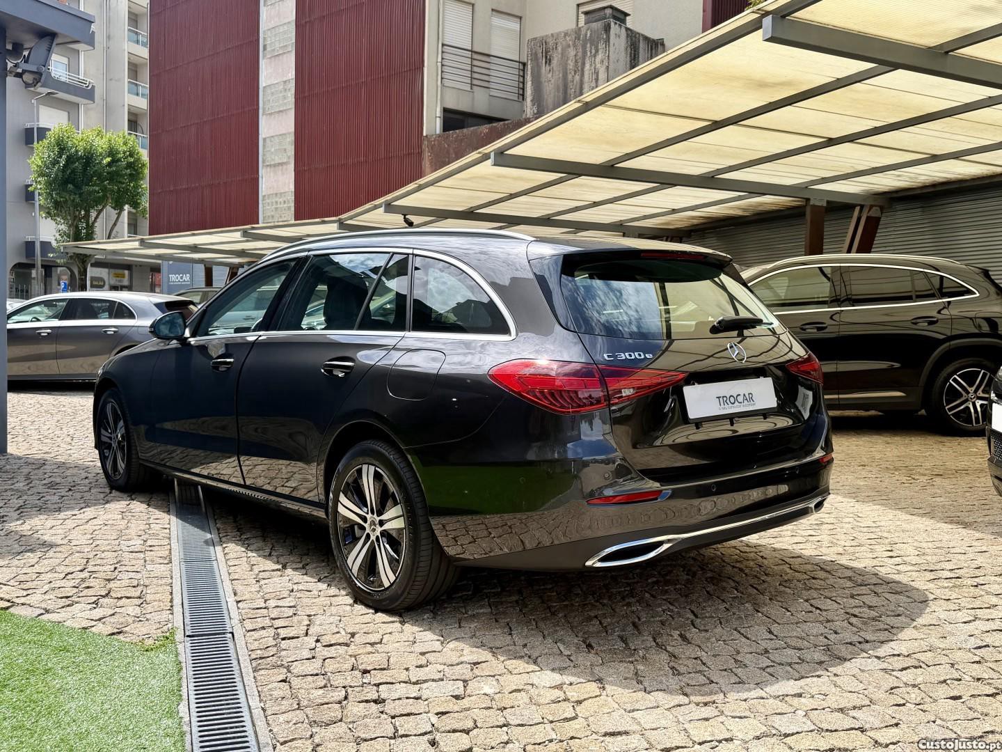 Mercedes-Benz C 300 e Avantgarde — fotografia 10