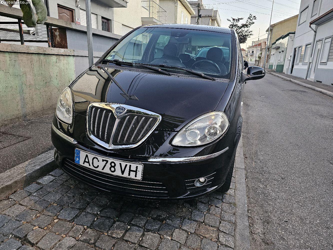 Lancia Musa 1.4 Cx Automatica — fotografia 11