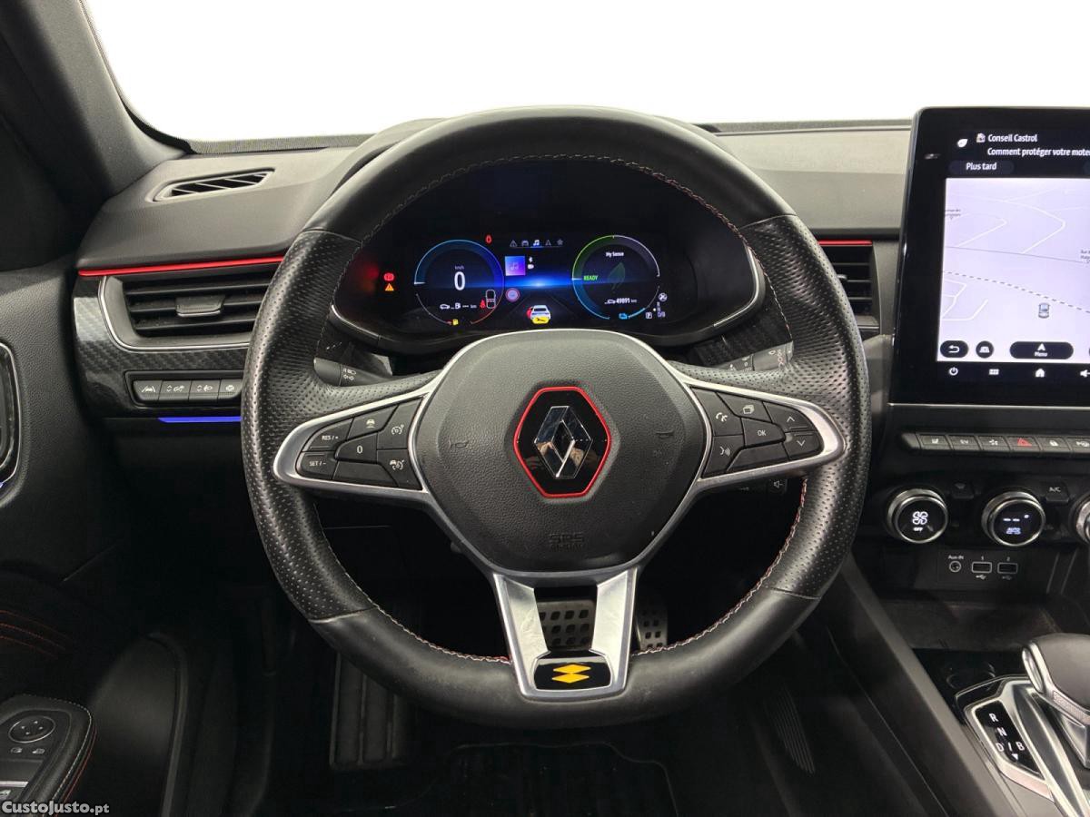 Renault Arkana E-Tech R.S. Line — fotografia 5