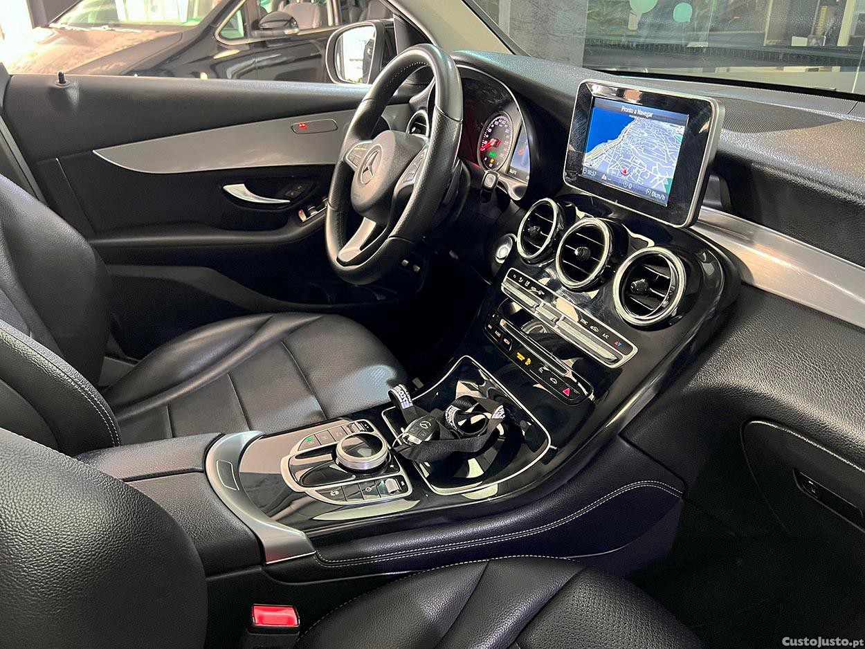 Mercedes-Benz GLC 220 d 4Matic Edition — fotografia 11