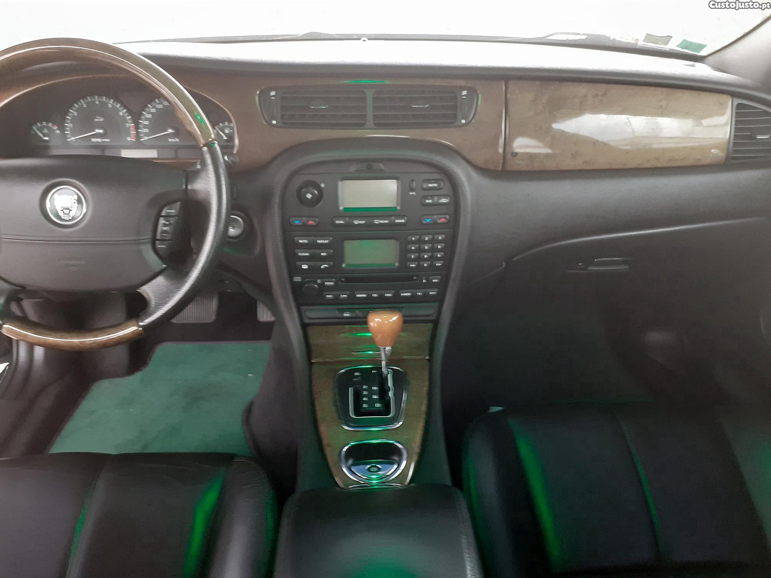 Jaguar S-Type 2.5 V6 Executive — fotografia 3