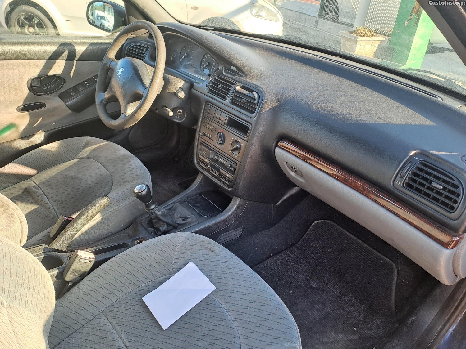 Peugeot 406 2.0 hdi — fotografia 2