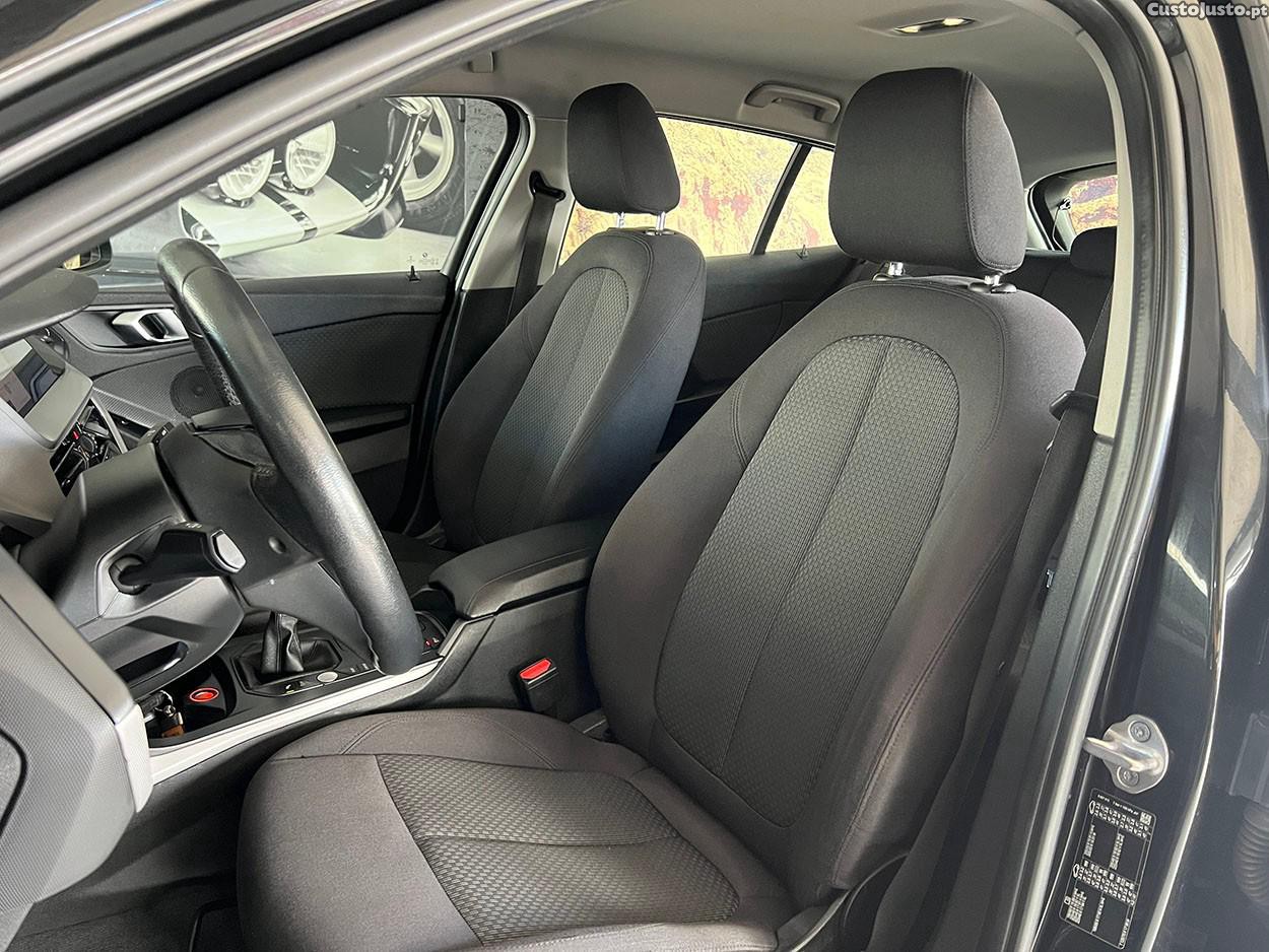 BMW 116 d Advantage — fotografia 18