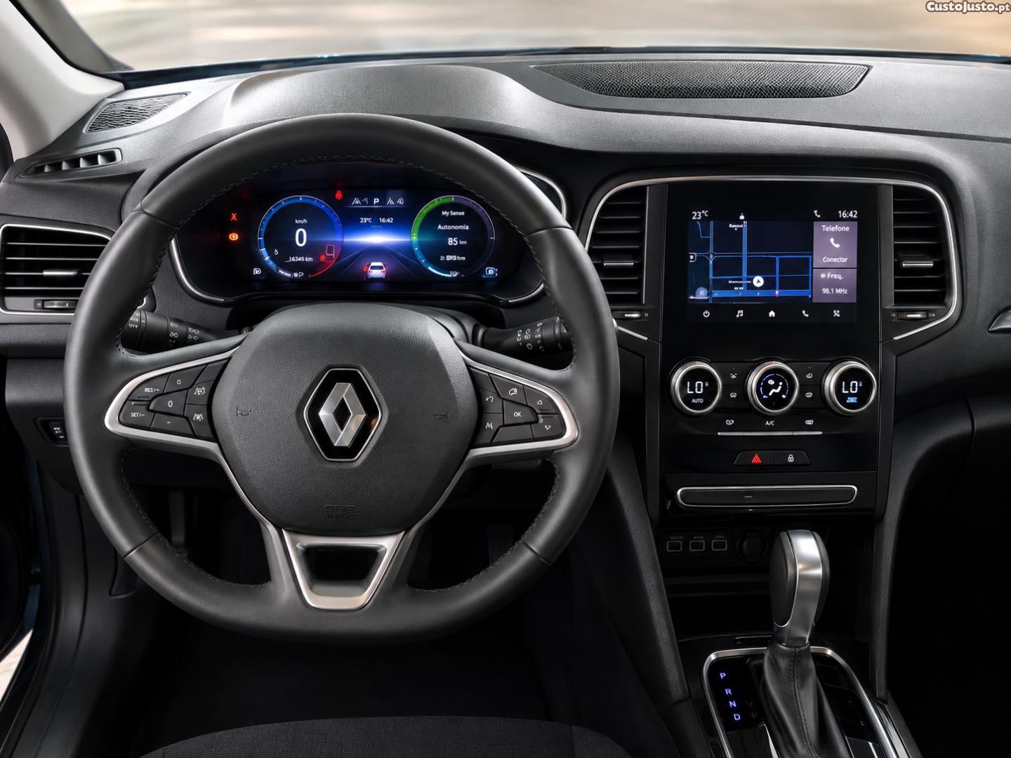 Renault Mégane ST 1.6 E-TECH PLUG-iN LIMITED (AUTO) — fotografia 4
