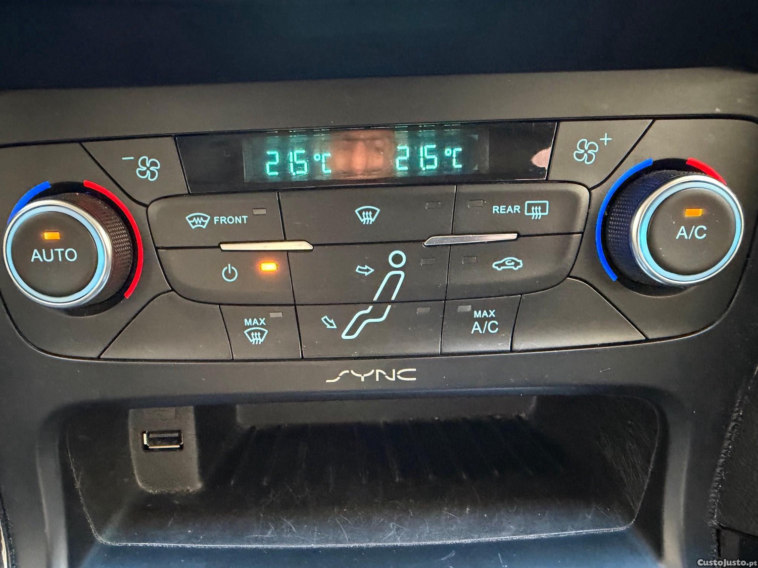 Ford Focus SW 1.0 EcoBoost S&S TITANIUM — fotografia 14