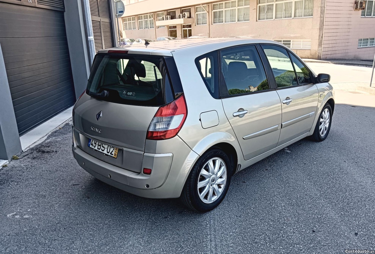 Renault Mégane Scenic 2.0dci 150cv — fotografia 5