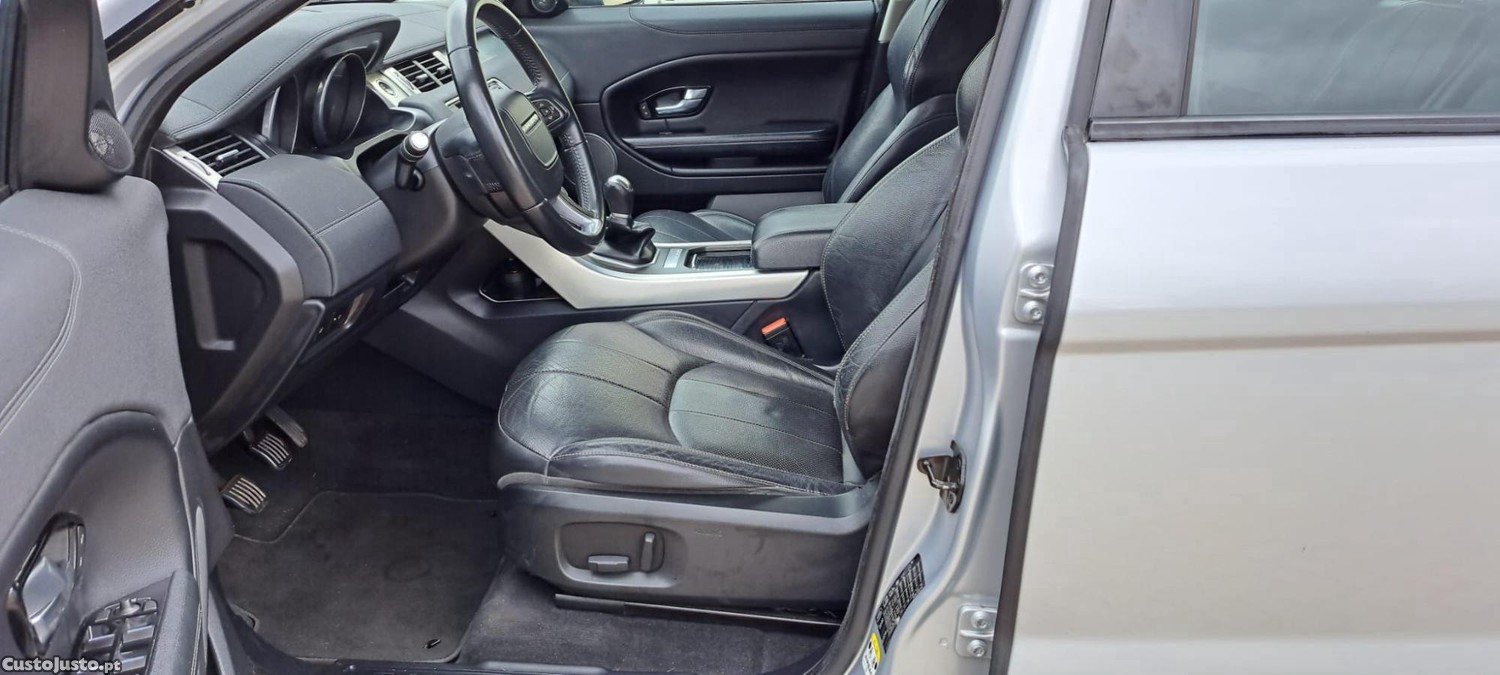 Land Rover Evoque 2.0 e D4 SE — fotografia 6