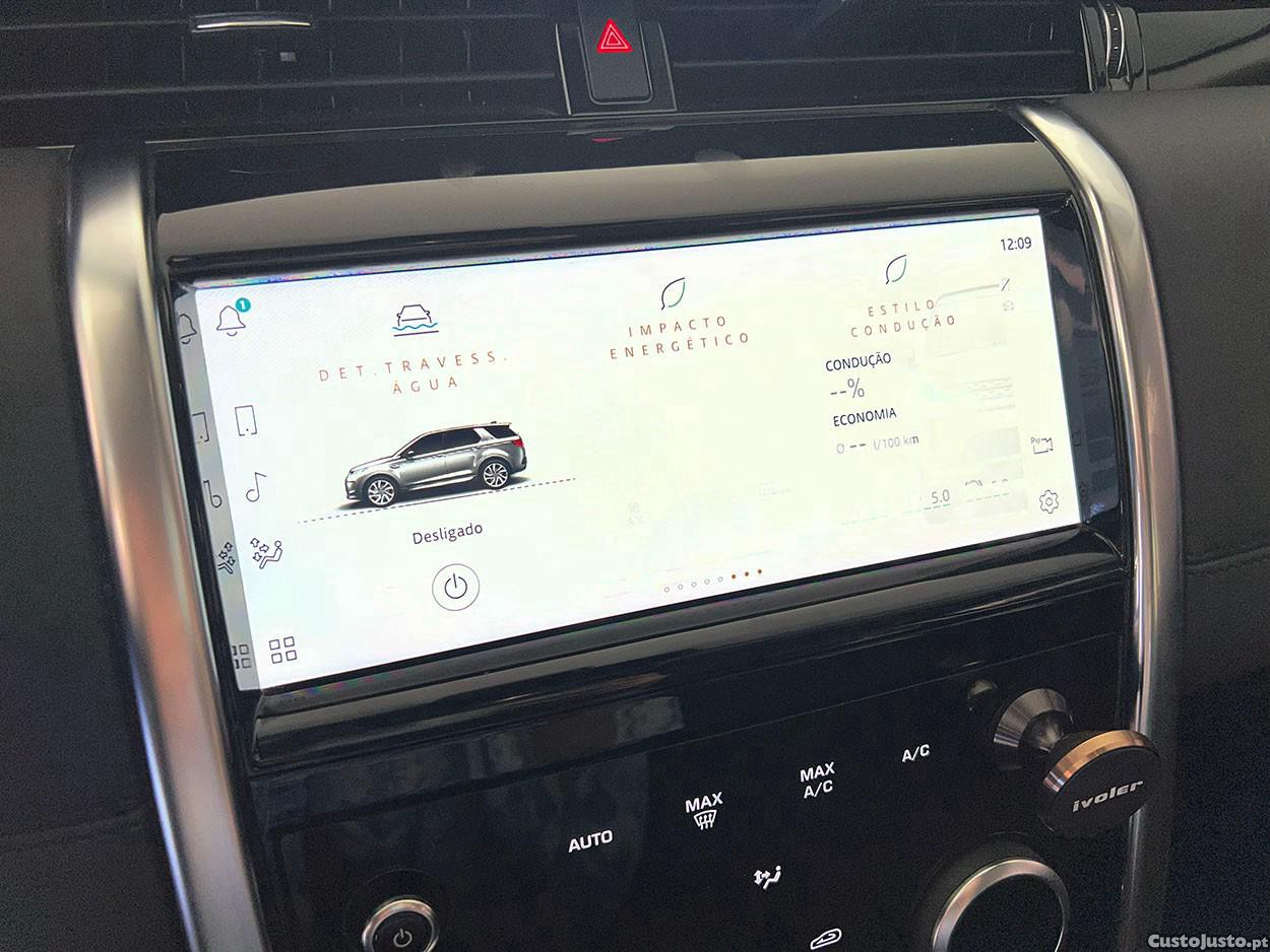 Land Rover Discovery Sport 1.5 I3 P300e AWD S — fotografia 11