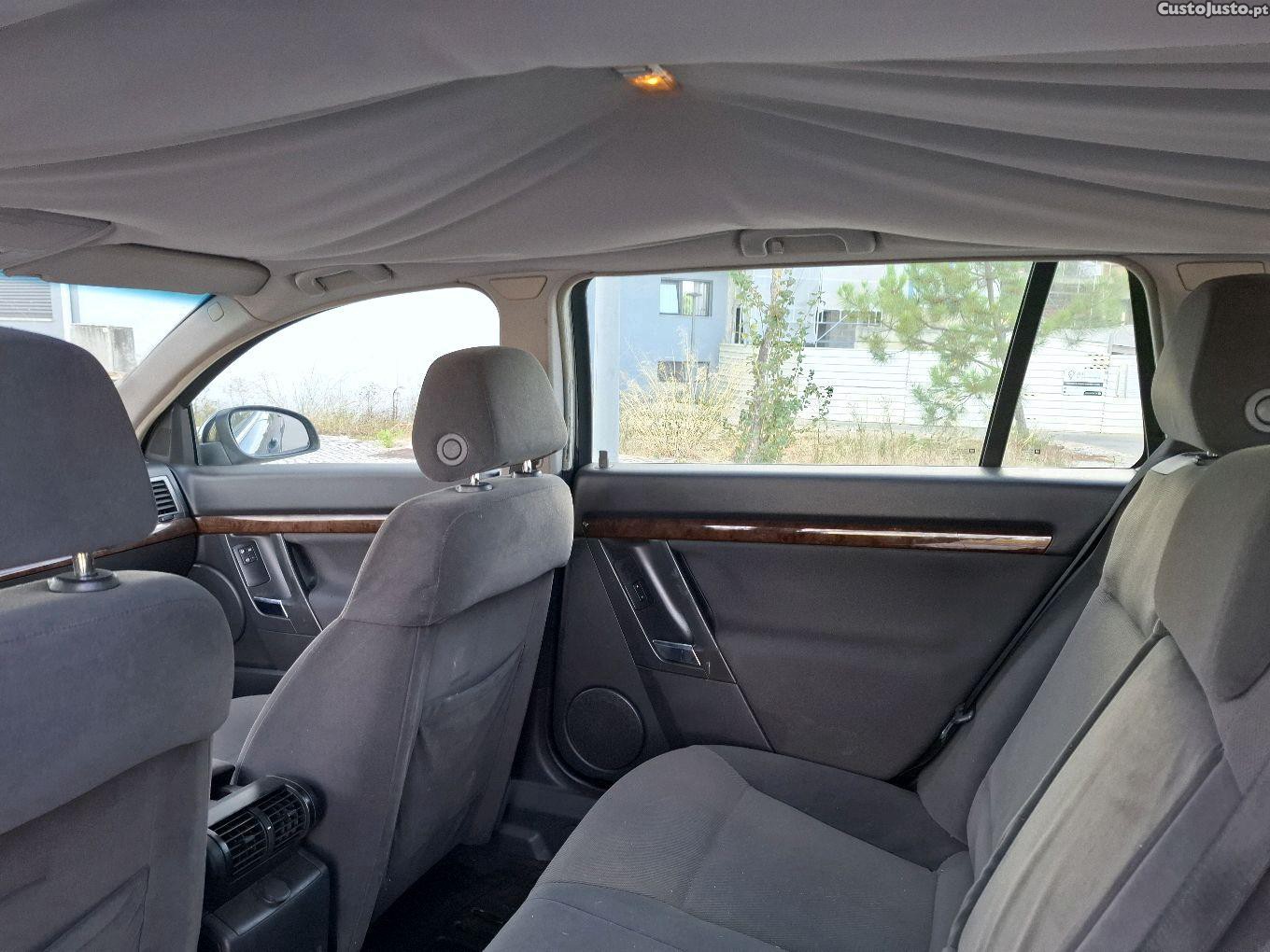 Opel Vectra 1.9 — fotografia 4