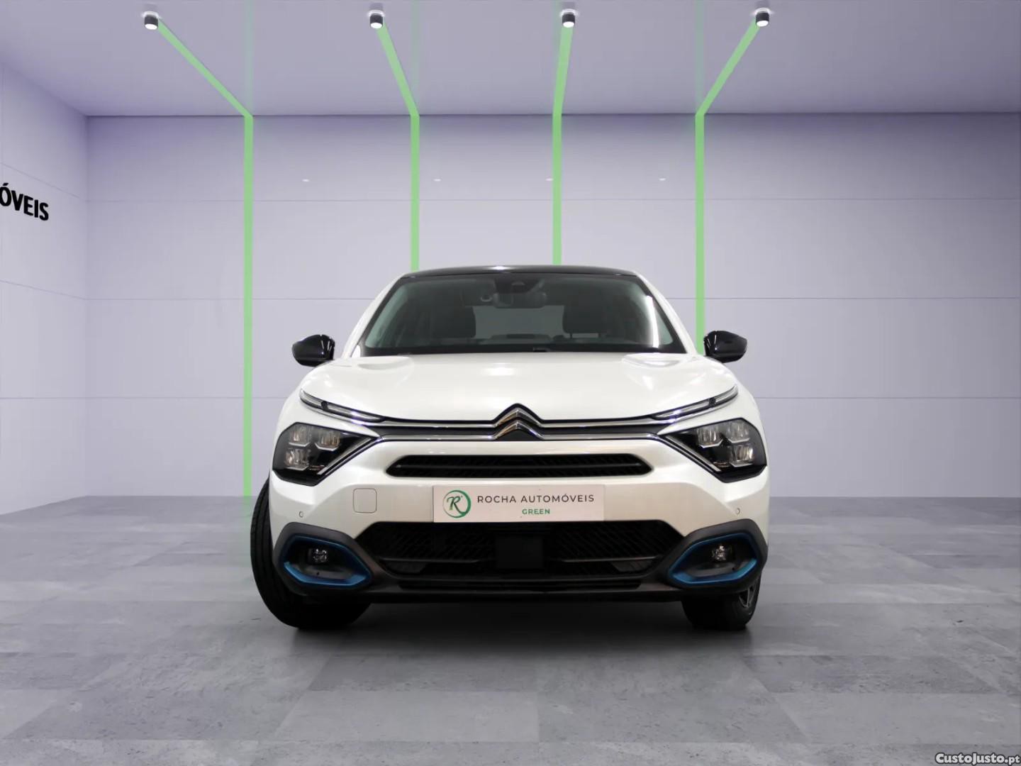 Citroën e-C4 Shine — fotografia 13