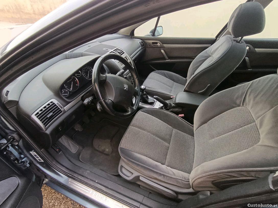 Peugeot 407 sw — fotografia 2