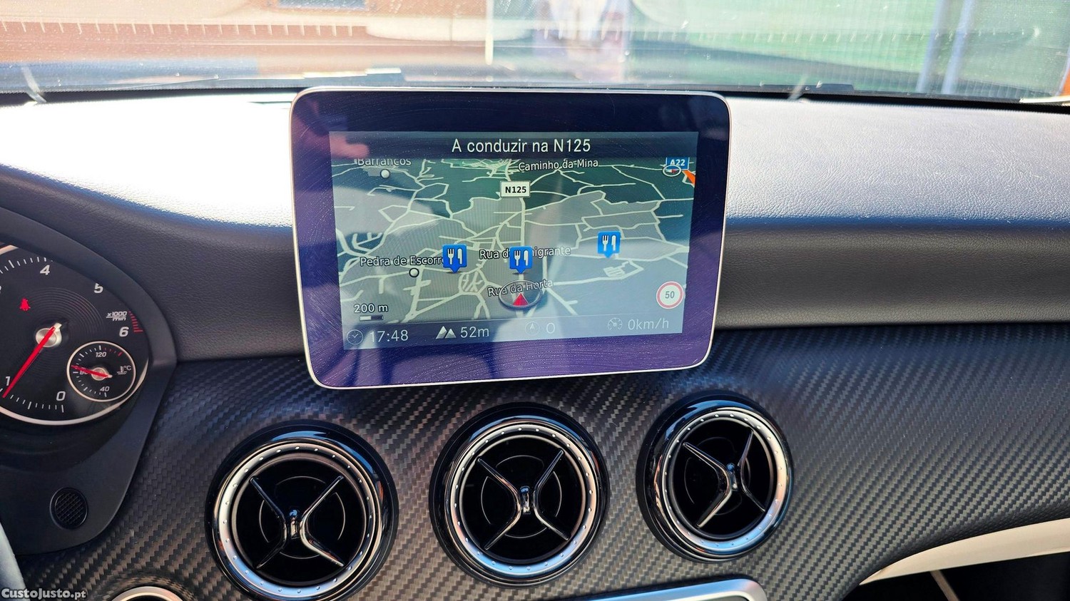 Mercedes-Benz GLA 180 d Style — fotografia 15