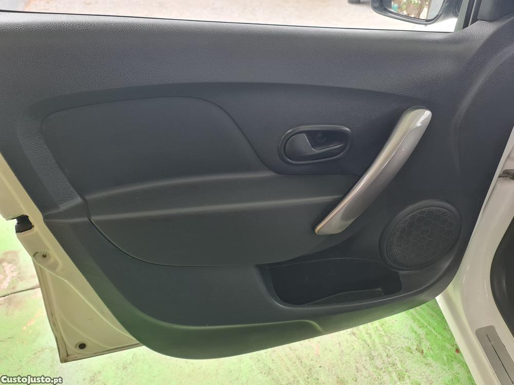 Dacia Logan MCV 0.9 TCE Bi-Fuel ( GPL ) — fotografia 3