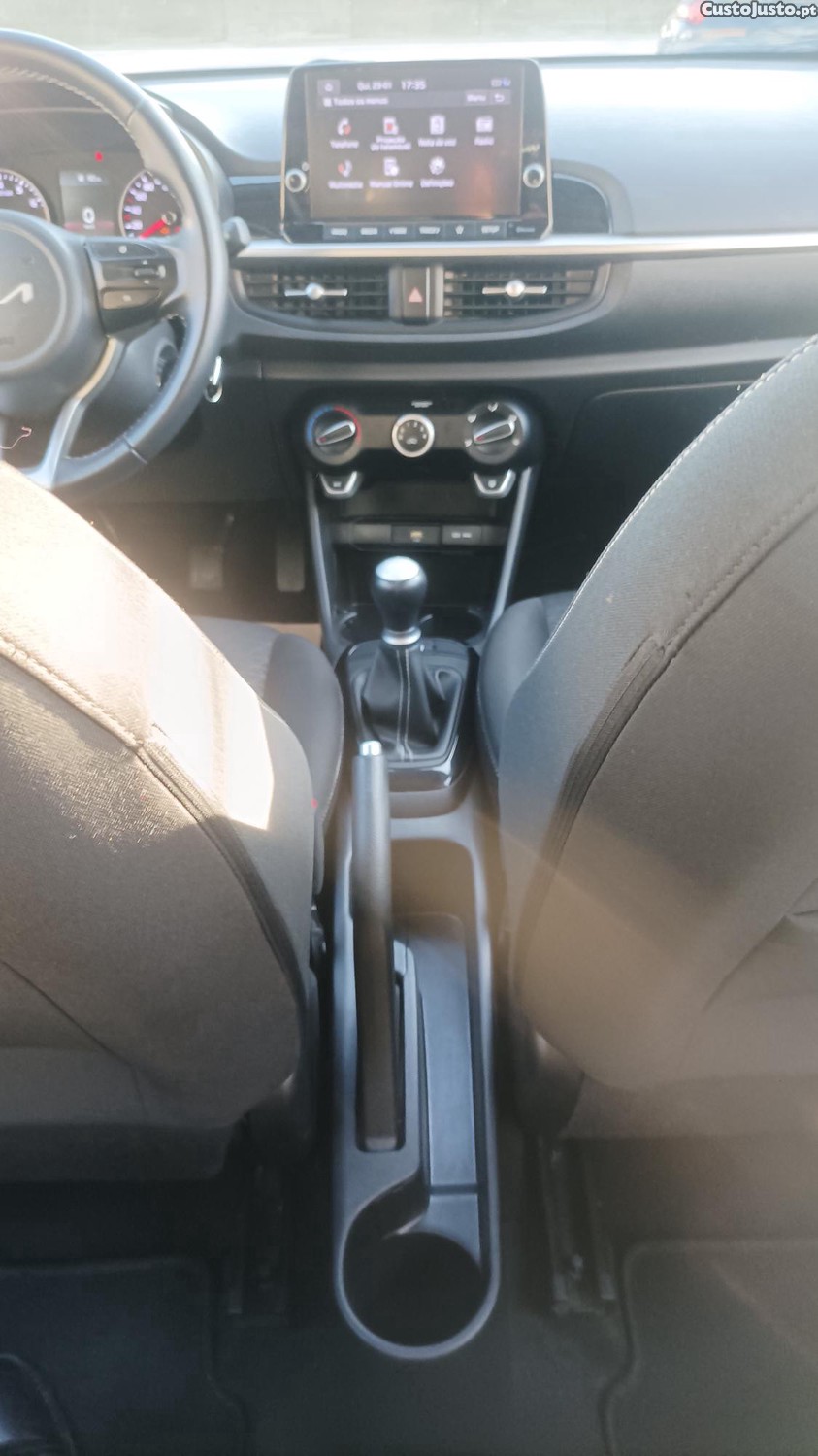 Kia Picanto 1.0 CVVT Urban — fotografia 3