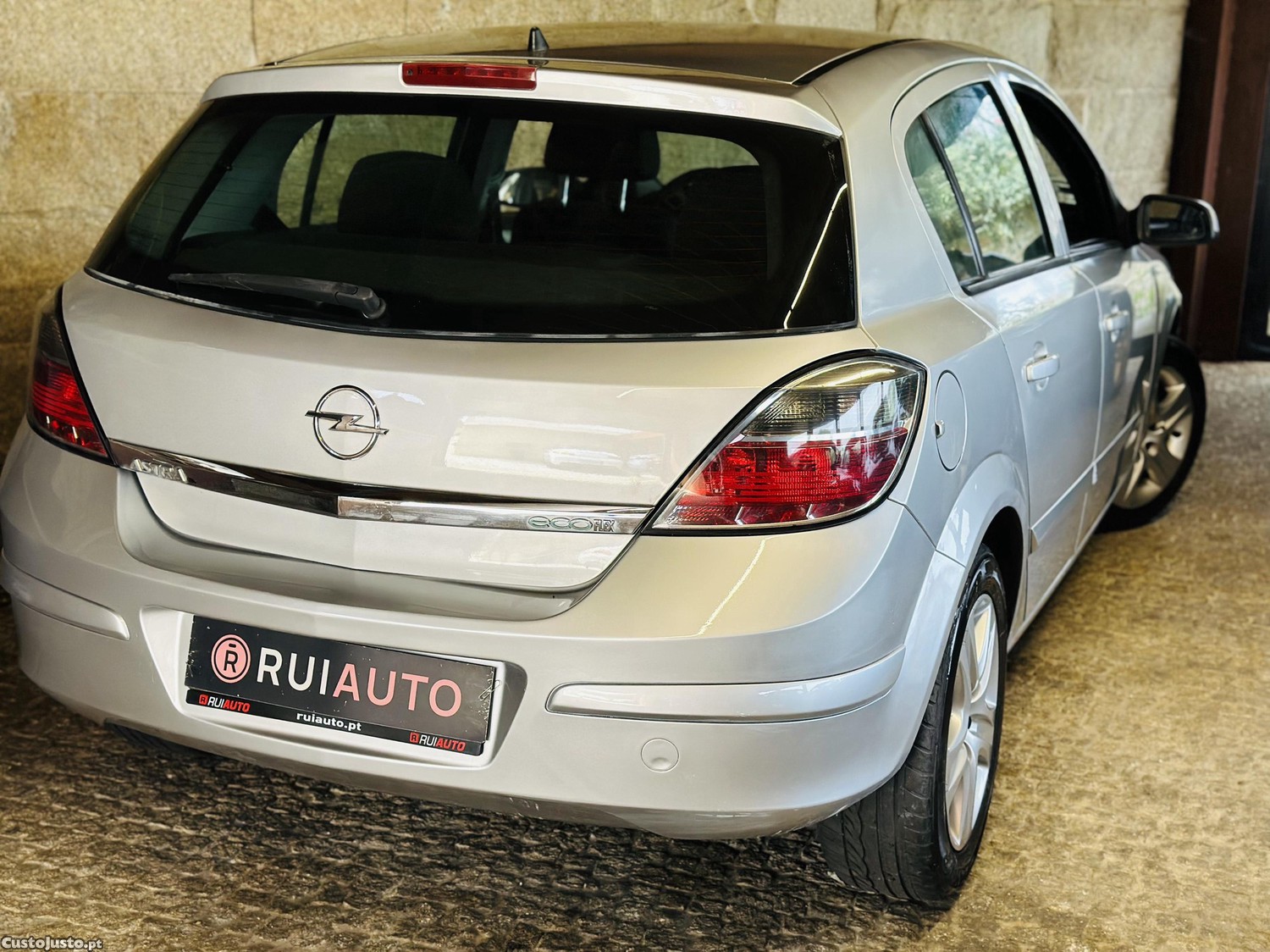 Opel Astra 1.3 Cdti — fotografia 9