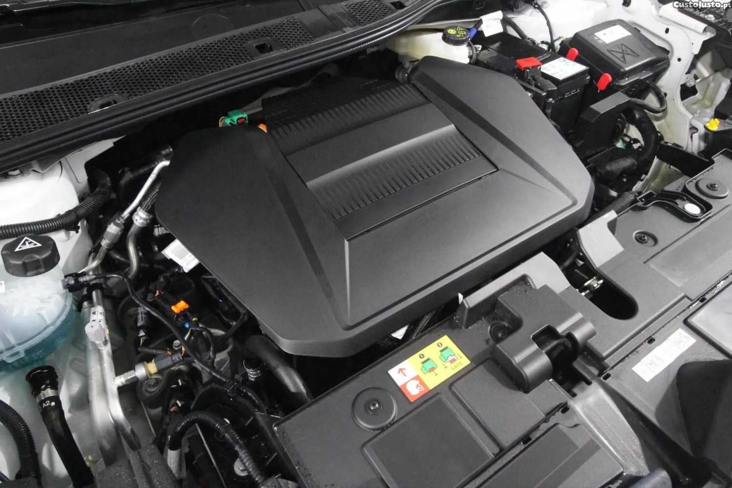 Citroën e-C4 Shine Pack — fotografia 2