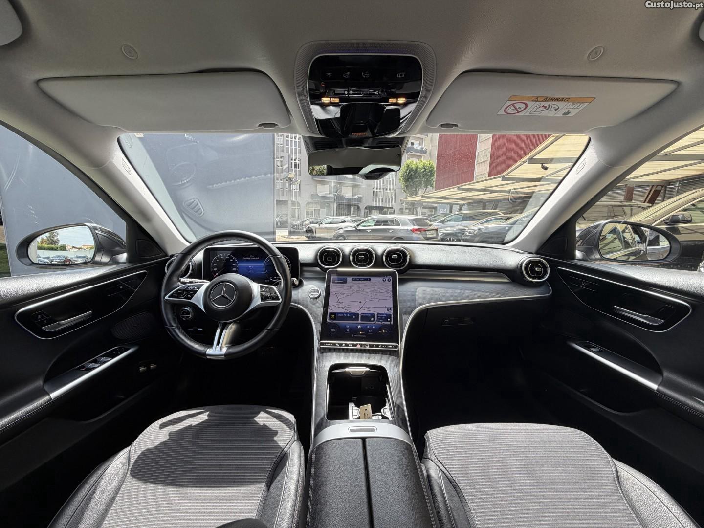 Mercedes-Benz C 300 e Avantgarde — fotografia 15