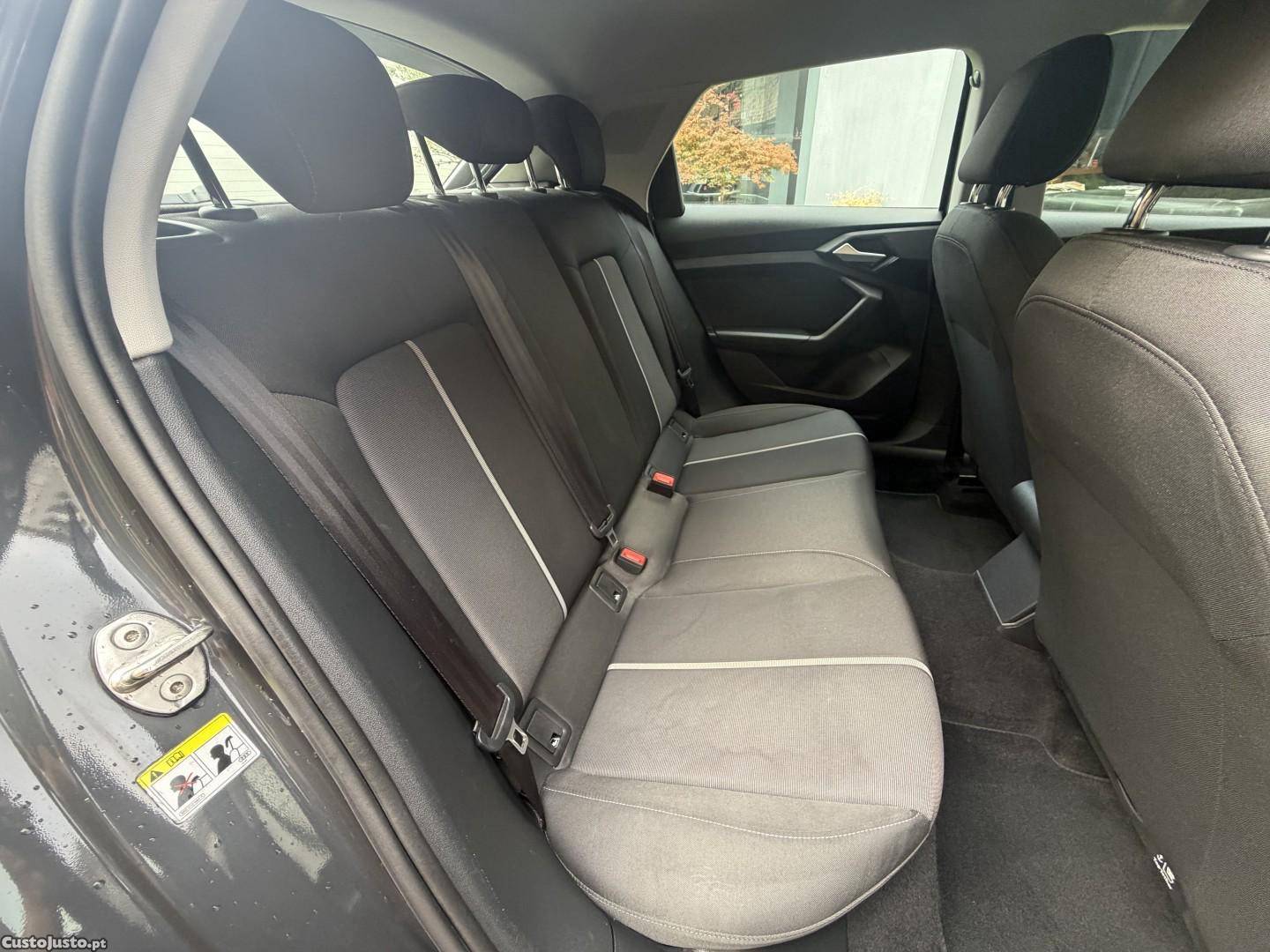 Audi A1 1.0 TFSI — fotografia 18
