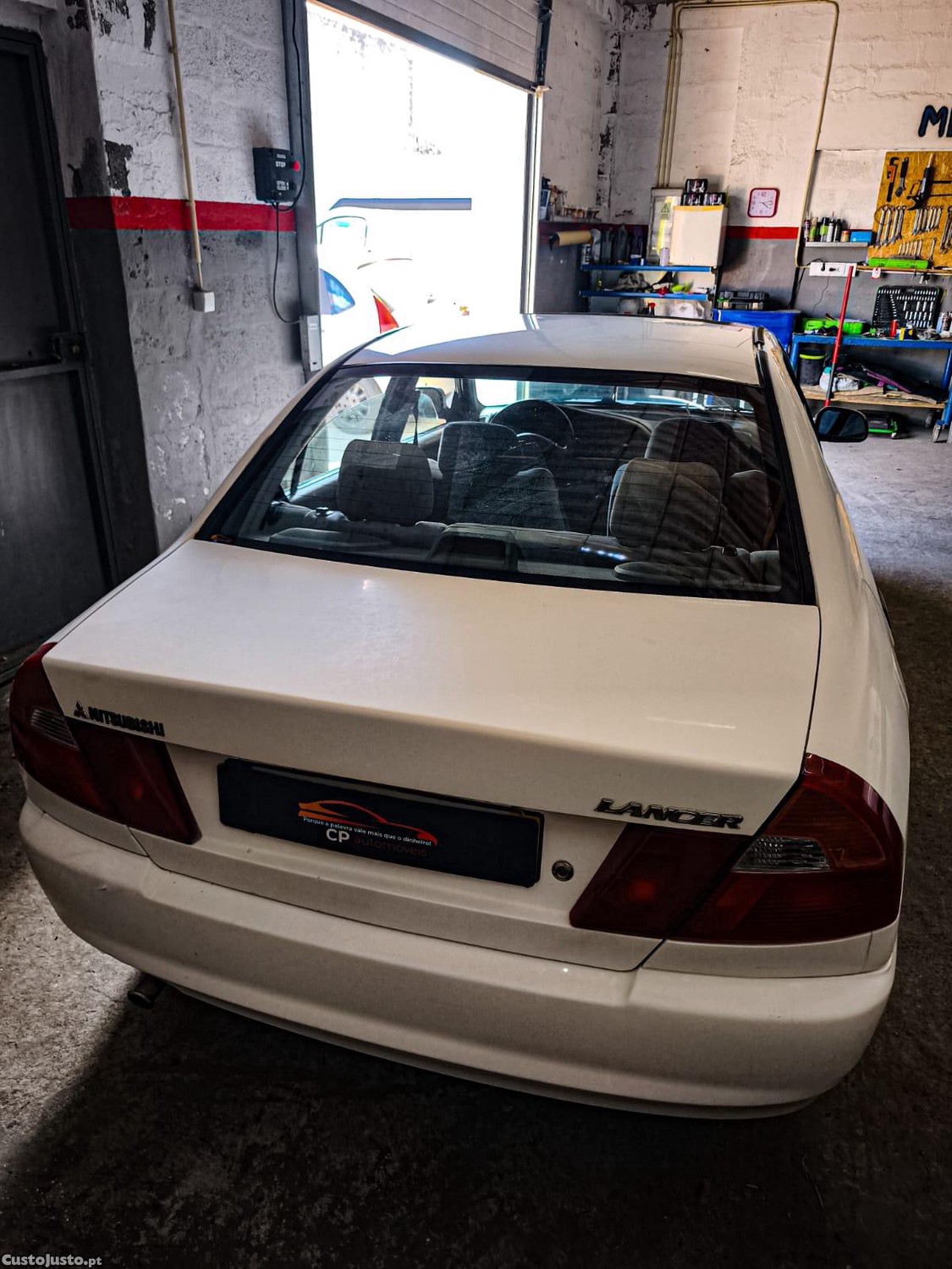 Mitsubishi Lancer 1.3GLX — fotografia 3