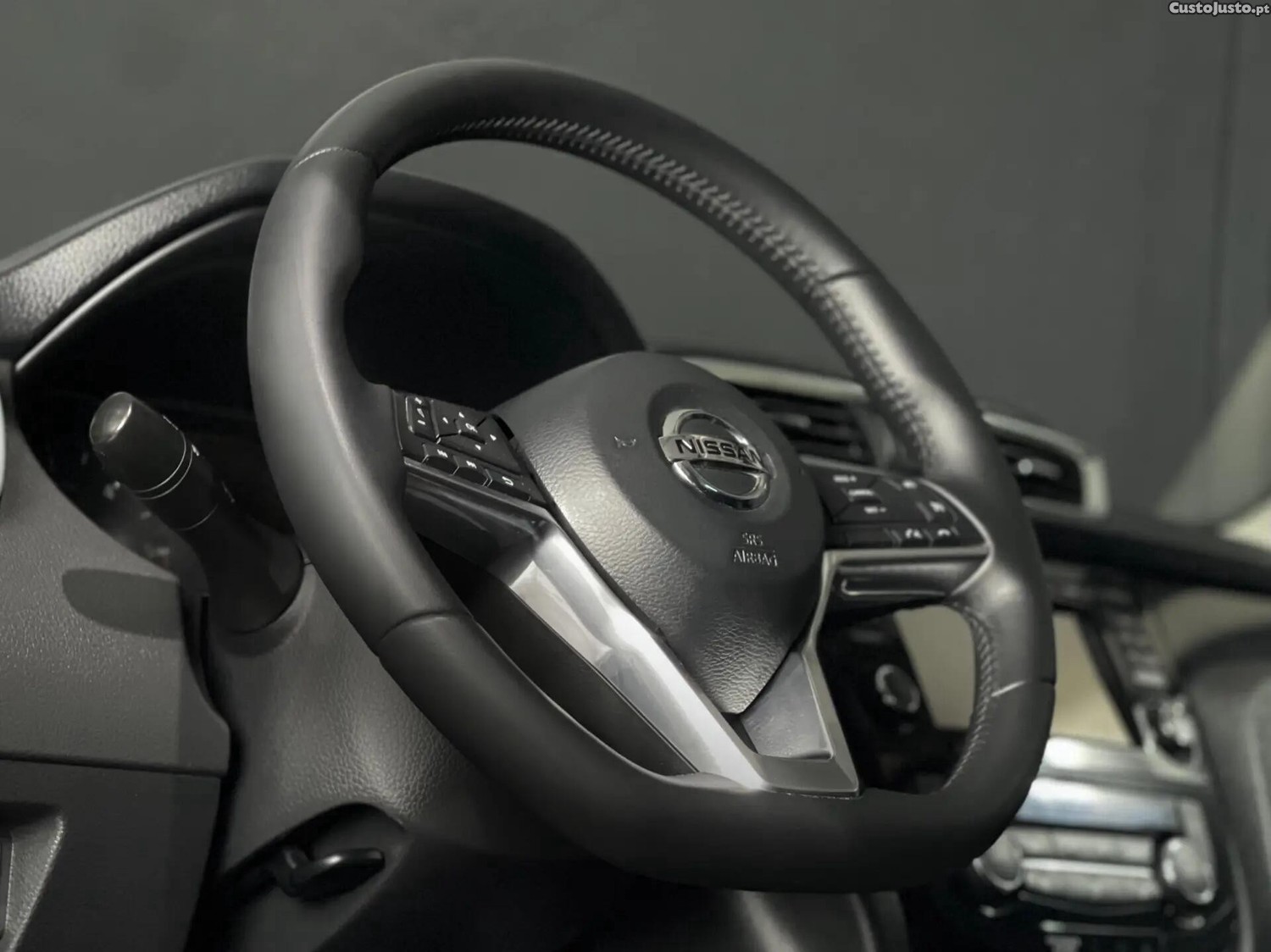 Nissan Qashqai 1.5 dCi N-Connecta — fotografia 8
