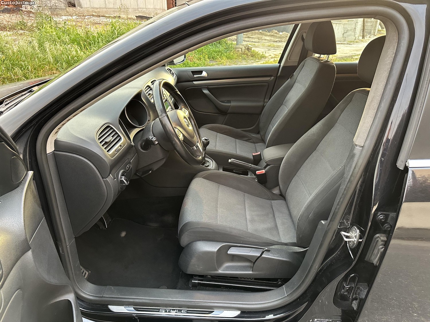 Volkswagen Golf Variant 1.6 Tdi 105 Cv — fotografia 2
