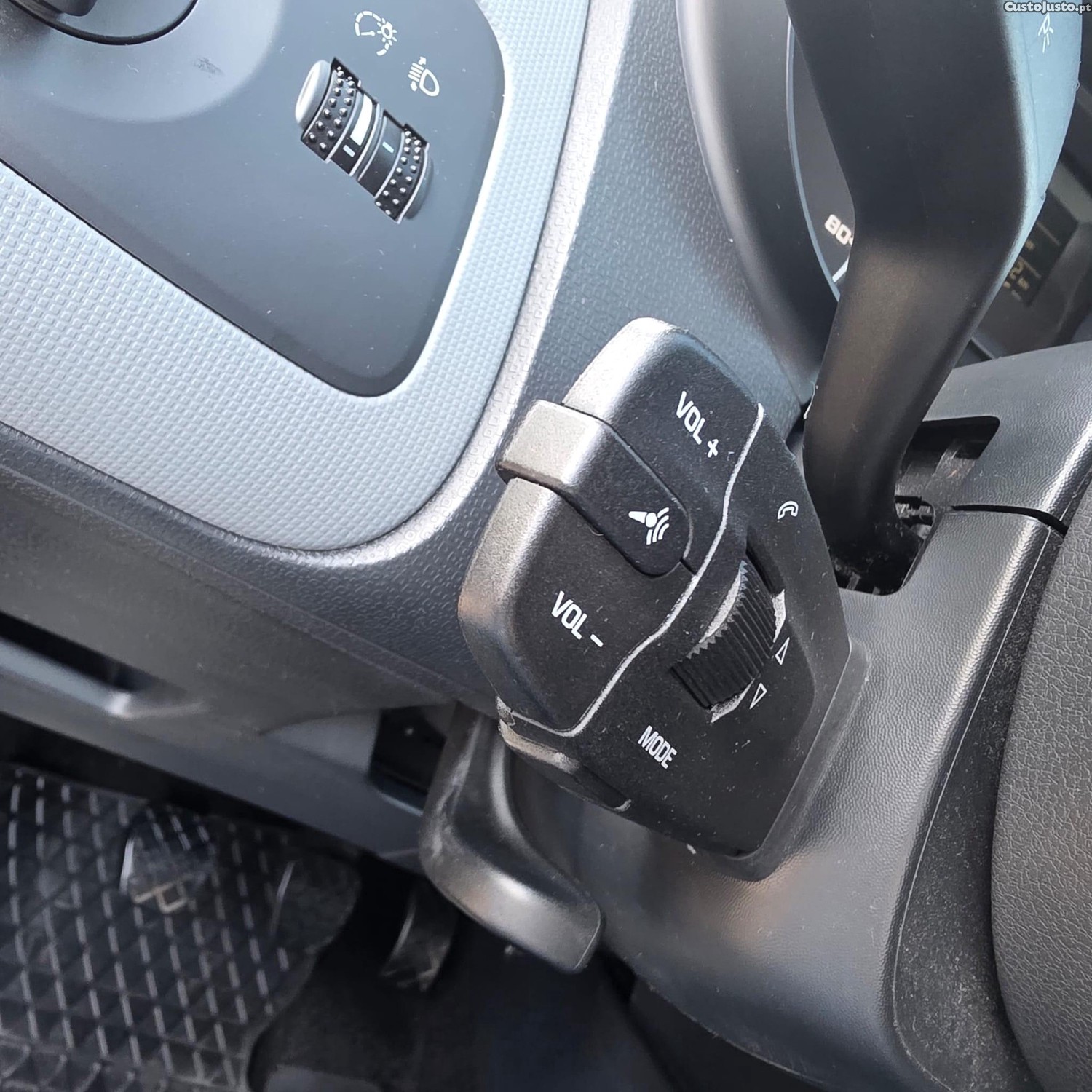 SEAT Ibiza 1.2 12V Reference — fotografia 6