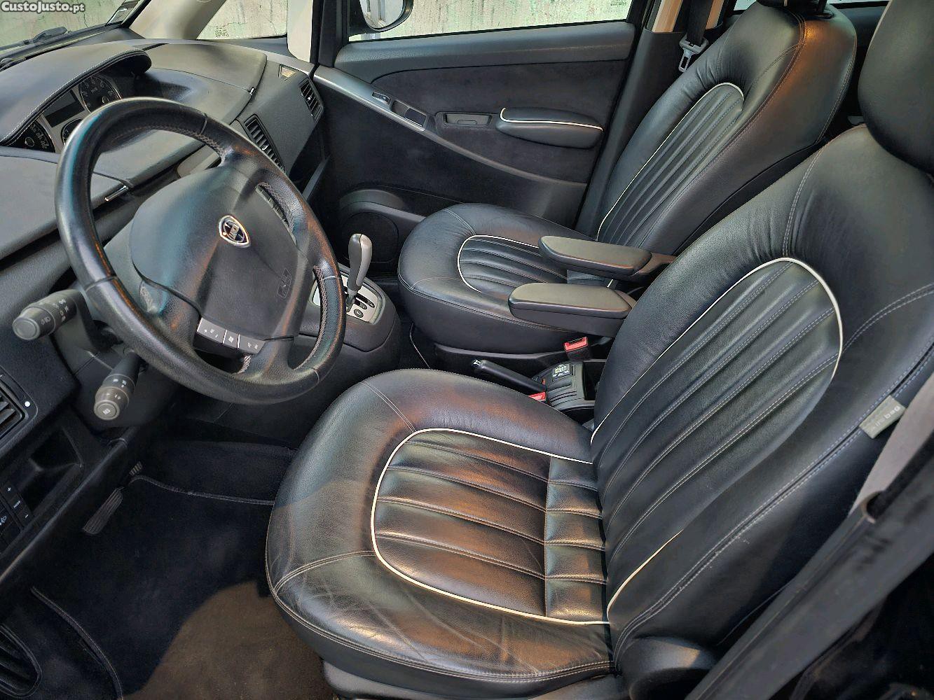 Lancia Musa 1.4 Cx Automatica — fotografia 4