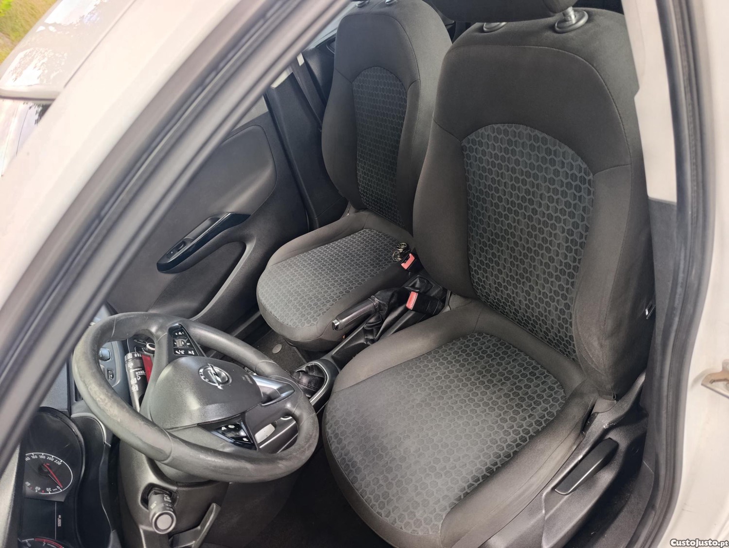 Opel Corsa 1.4 Automático — fotografia 6
