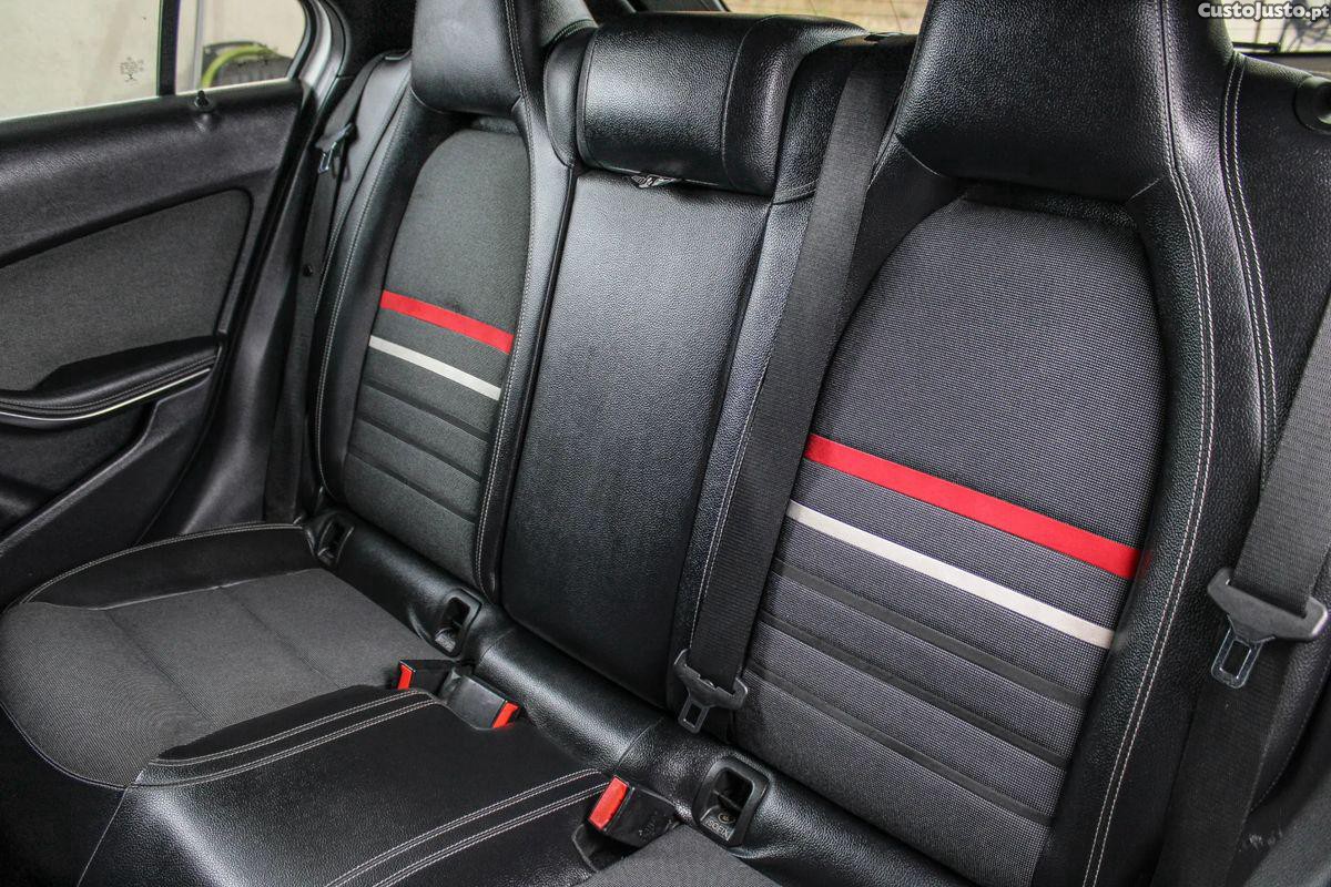 Mercedes-Benz A 180 CDI (BlueEFFICIENCY) Urban — fotografia 16