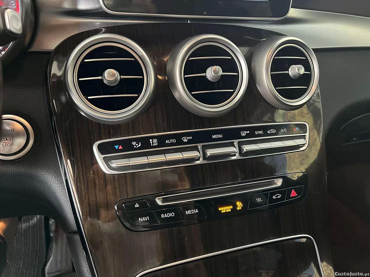 Mercedes-Benz GLC 220 D 4 MATIC — fotografia 14