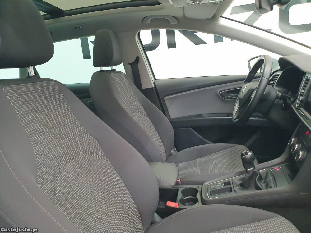 SEAT Leon 1.6 TDI Style S/S — fotografia 5