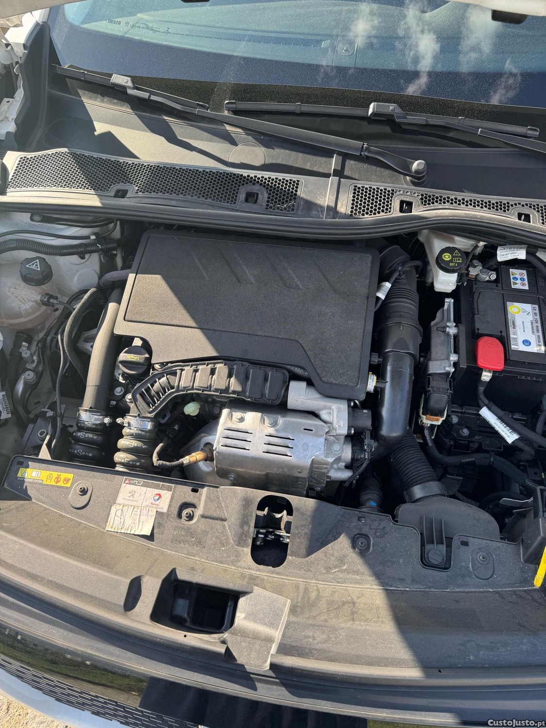 Peugeot 2008 ALLURE — fotografia 4
