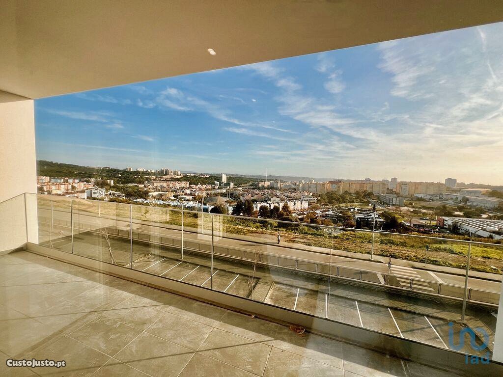 Apartamento T2 em Lisboa de 160,00 m²