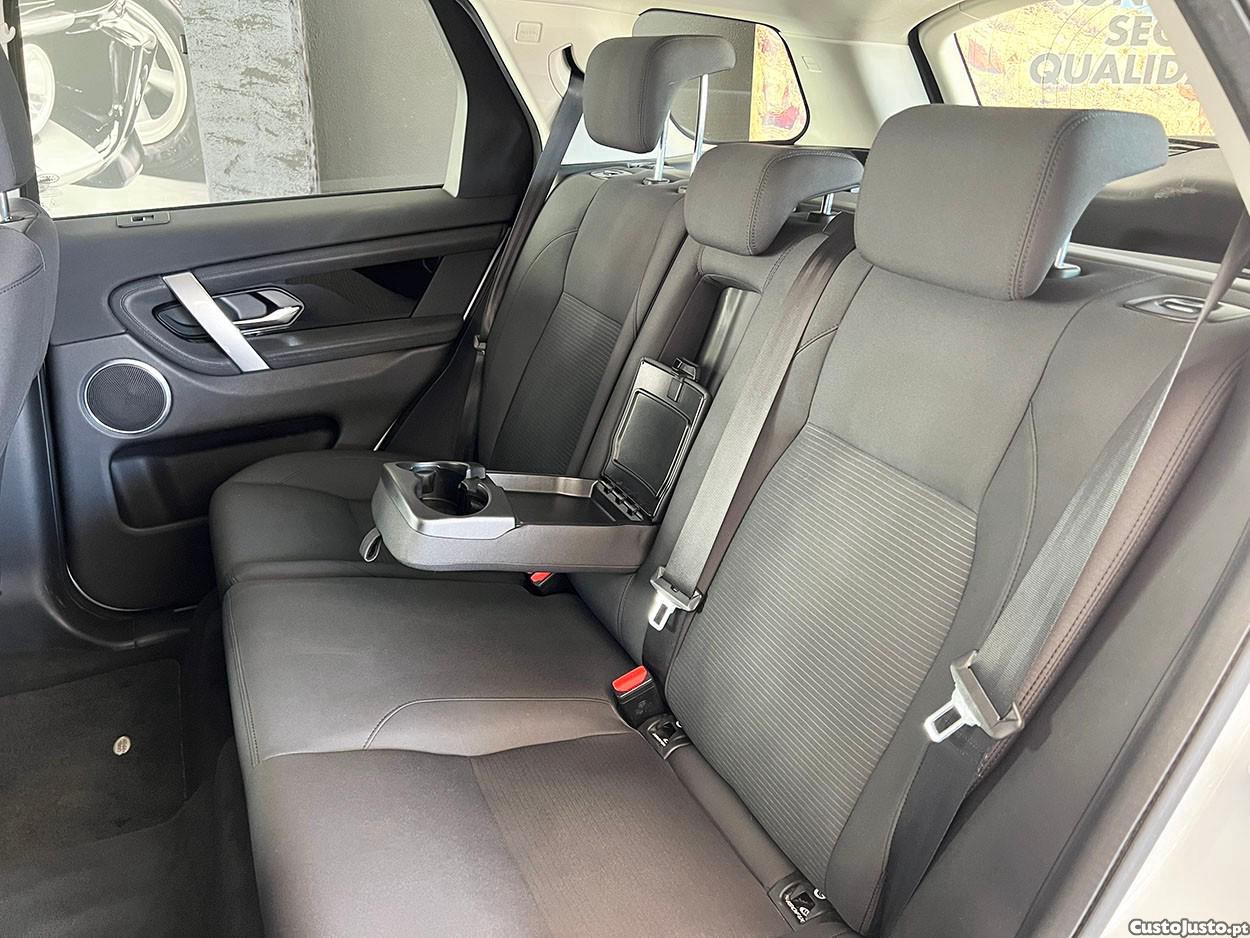 Land Rover Discovery Sport 1.5 I3 P300e AWD S — fotografia 2