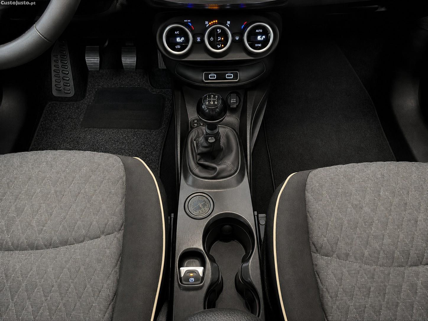 Fiat 500X 1.3 MJ City Cross — fotografia 10