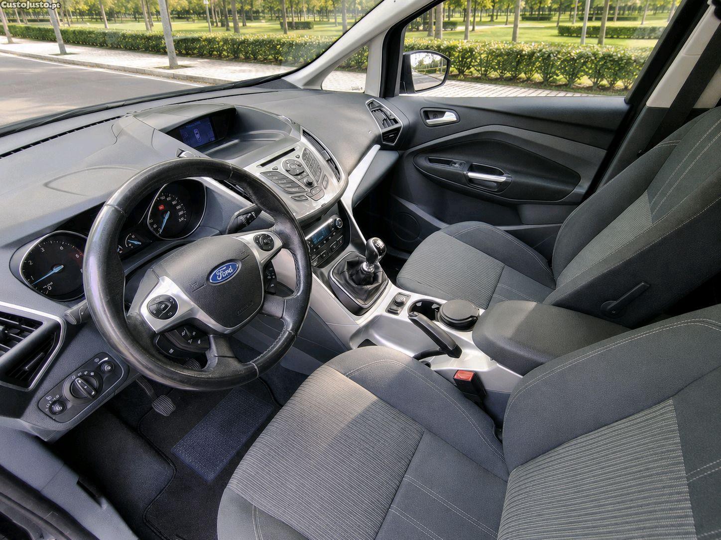 Ford Grand C-Max Titanium 7 Lugares — fotografia 3