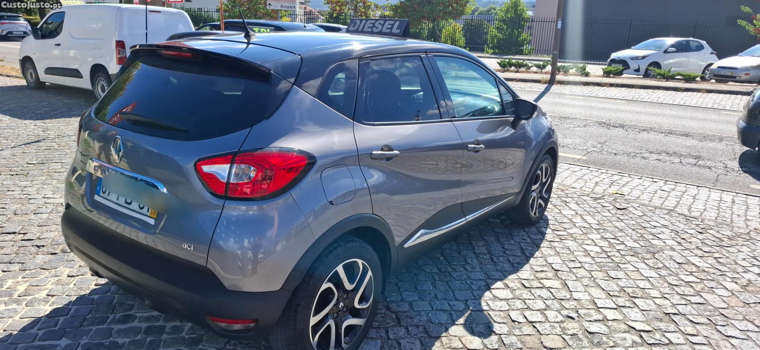 Renault Captur 1.500DCI 110CV NACIONAL — fotografia 16