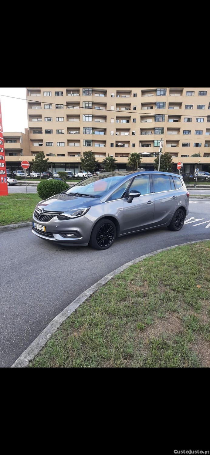 Opel Zafira 1.6 TDI-120 cv de 7 Lugares — fotografia 6