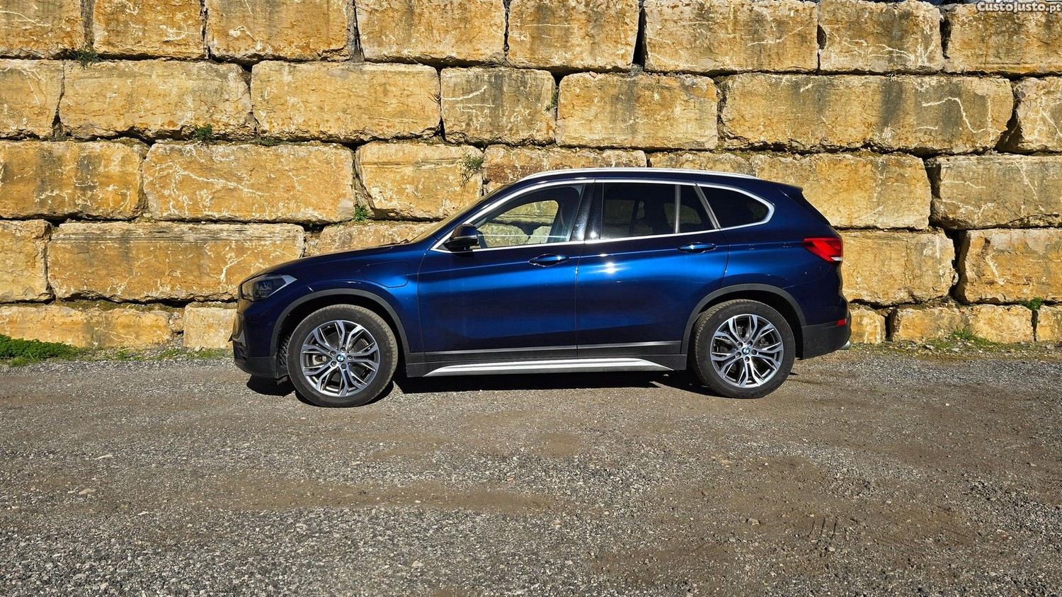 BMW X1 25 e xDrive — fotografia 28