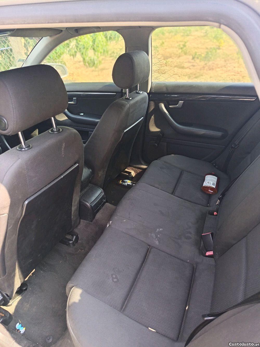 Audi A4 Avant 1.9 TDI 130 cv — fotografia 2