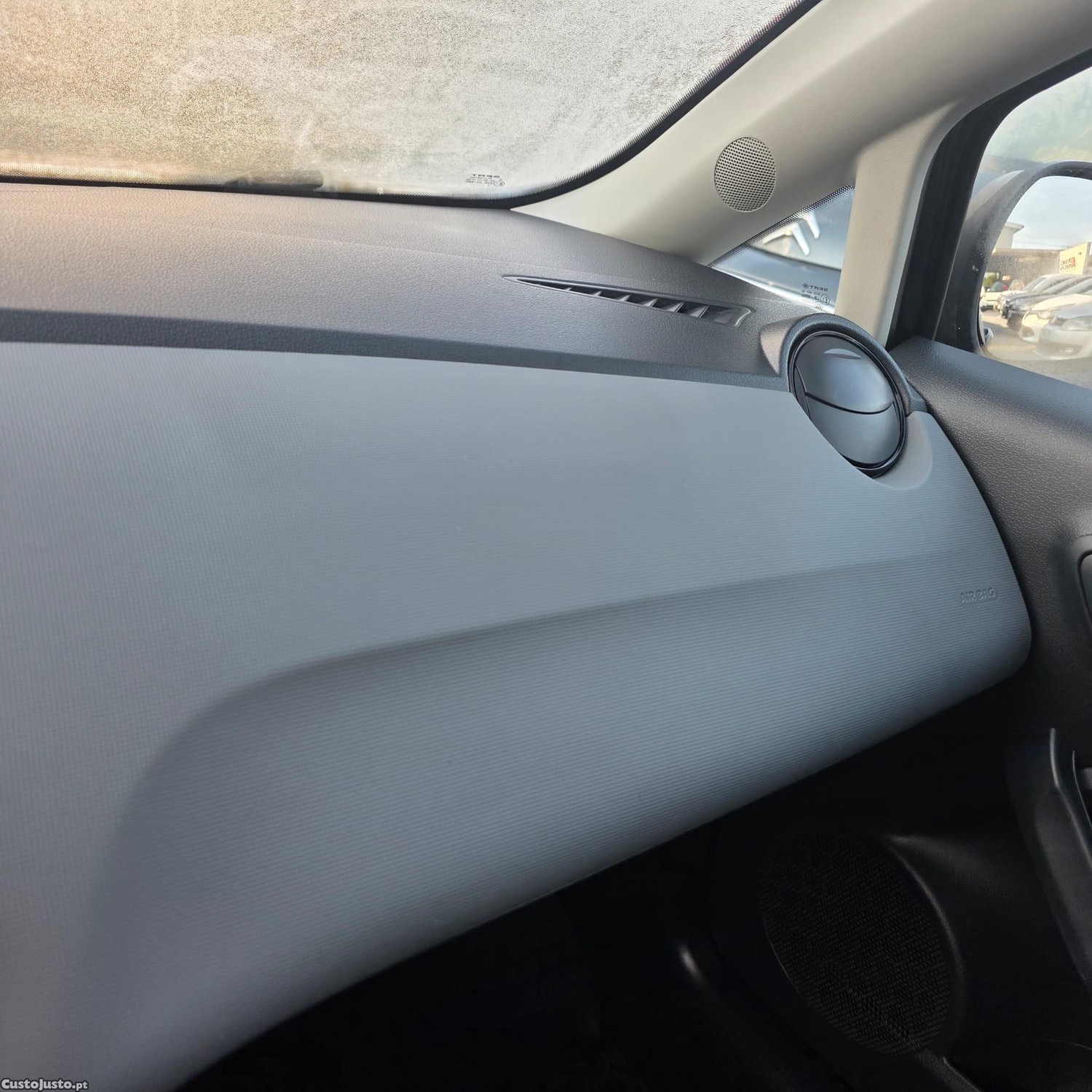 SEAT Ibiza 1.2 12V Reference — fotografia 3