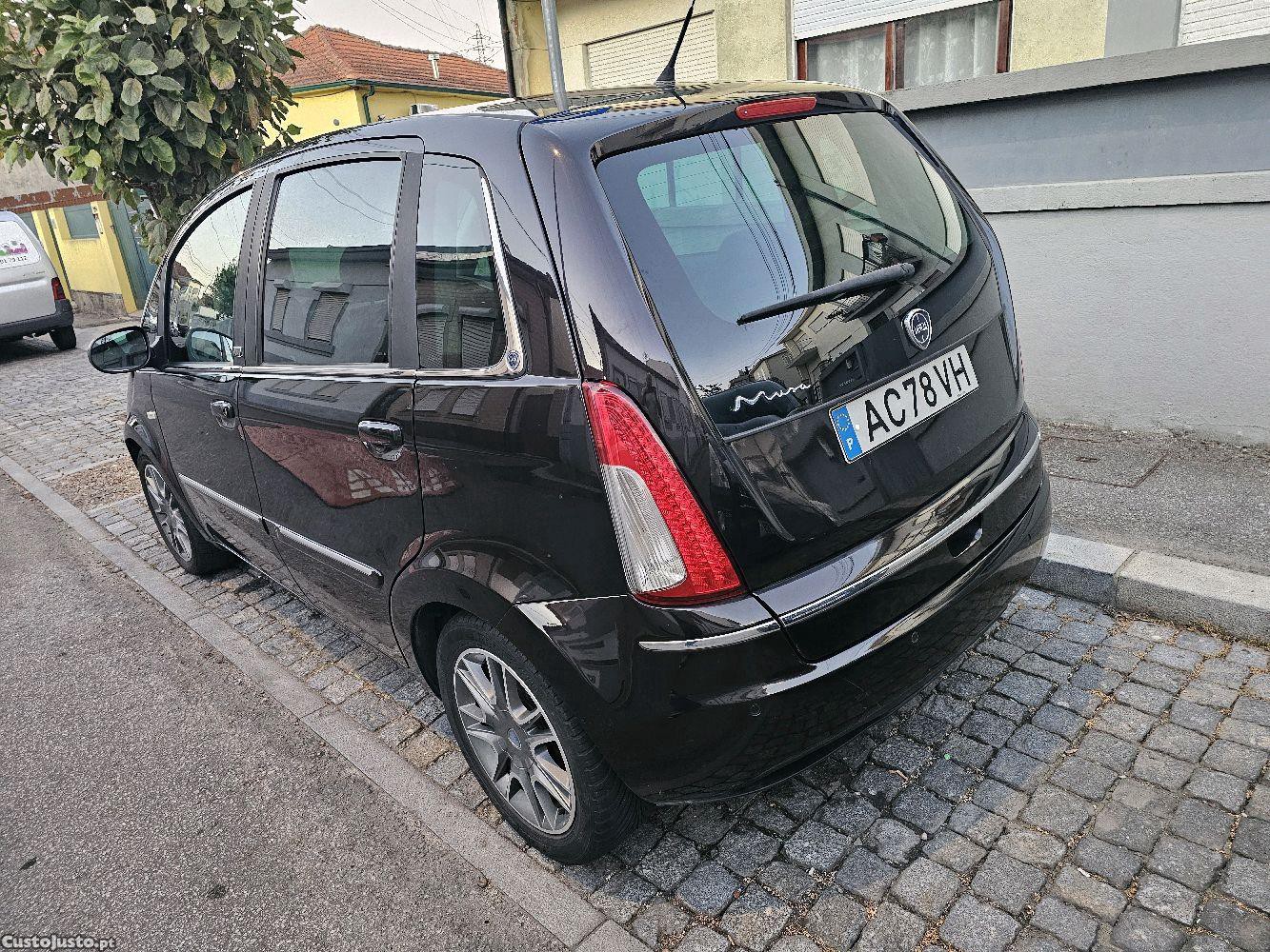 Lancia Musa 1.4 Cx Automatica — fotografia 7