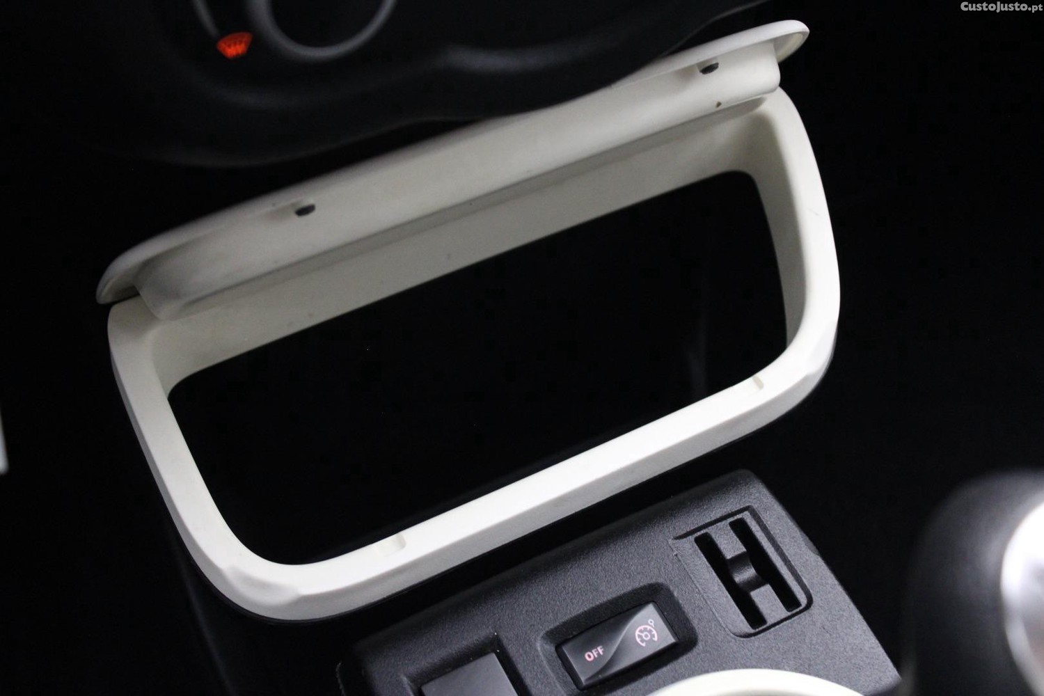 Renault Twingo 1.0Sce 70 — fotografia 17