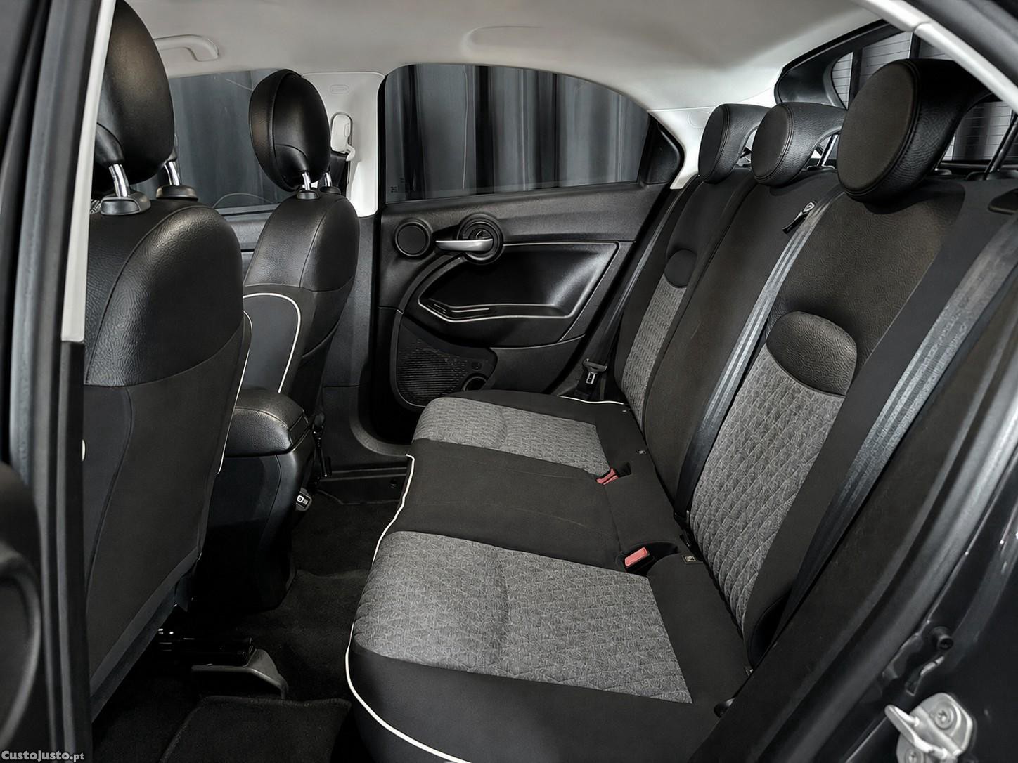 Fiat 500X 1.3 MJ City Cross — fotografia 6