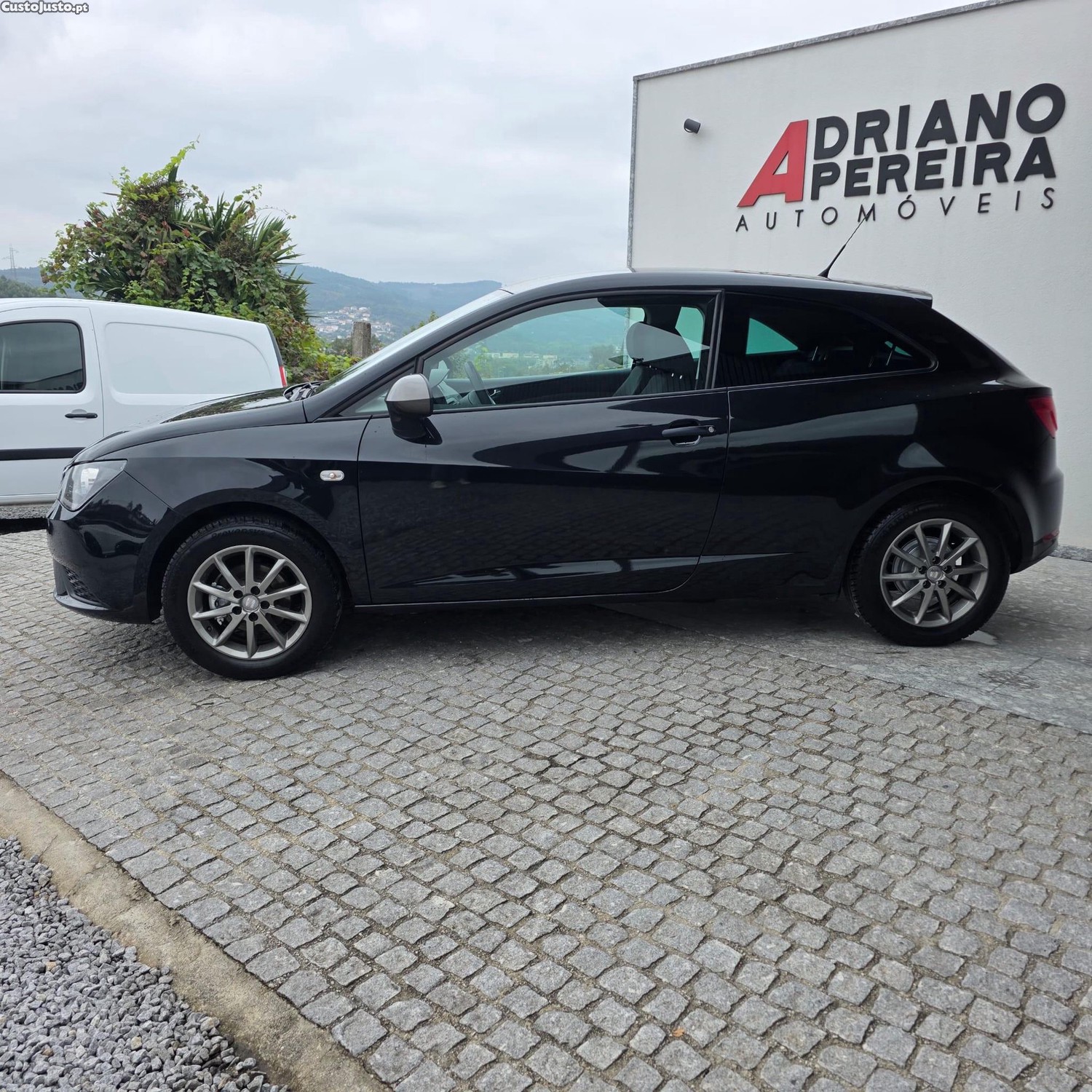 SEAT Ibiza 1.2 12V Reference — fotografia 15